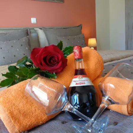 Evris House בית נופש *