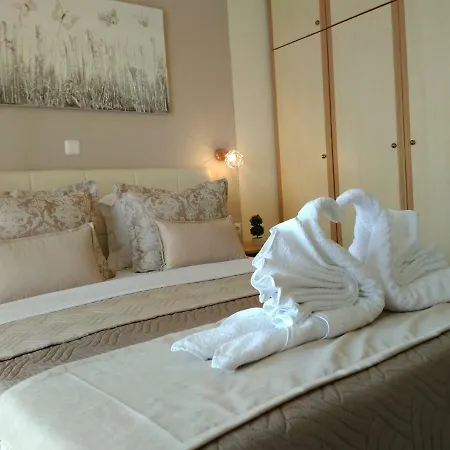 Evris House 度假居 *