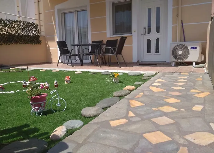 Evris House Semesterbostad